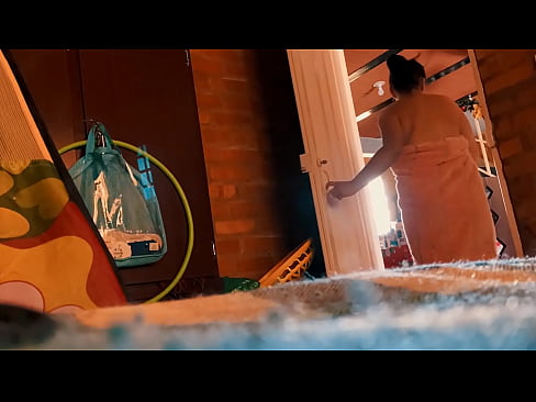 ❤️ Чичо ми ме последва под душа и ме чука, докато си взимам душ. ❤ Порно в bg.porn-impact.ru ❌️